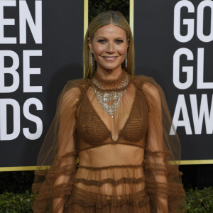 Gwyneth Paltrow, habillée d'une robe Fendi, assiste à la 77ème cérémonie annuelle des Golden Globe Awards au Beverly Hilton Hotel à Los Angeles, le 5 janvier 2020.