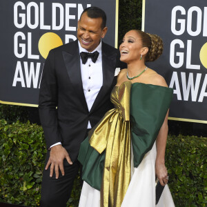 Alex Rodriguez et sa fiancée Jennifer Lopez assistent à la 77ème cérémonie annuelle des Golden Globe Awards au Beverly Hilton Hotel à Los Angeles, le 5 janvier 2020.