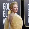 Cate Blanchett, habillée d'une robe Mary Katrantzou, assiste à la 77ème cérémonie annuelle des Golden Globe Awards au Beverly Hilton Hotel à Los Angeles, le 5 janvier 2020.