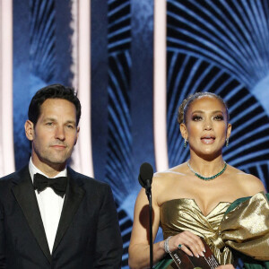 Paul Rudd et Jennifer Lopez lors de la 77ème cérémonie annuelle des Golden Globe Awards au Beverly Hilton Hotel à Los Angeles, le 5 janvier 2020.