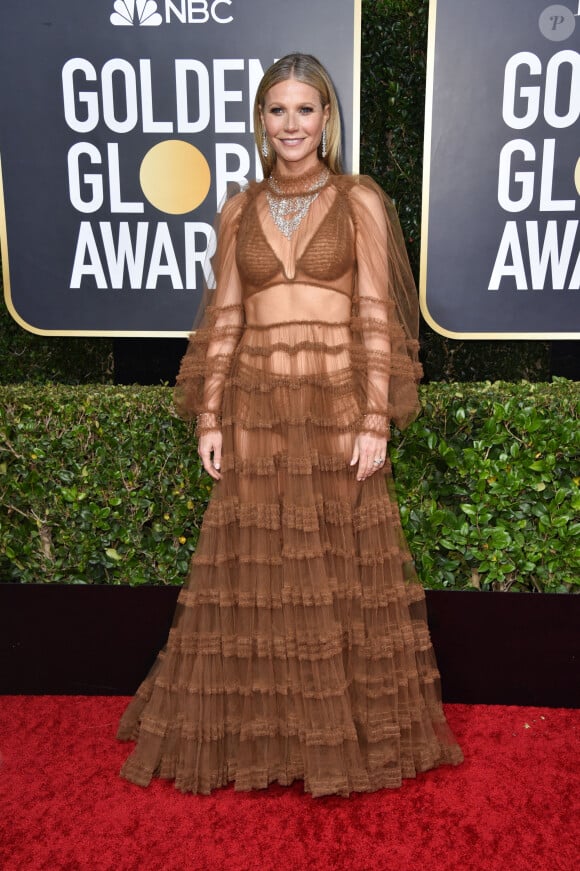 Gwyneth Paltrow, habillée d'une robe Fendi et de bijoux Bvlgari, assiste à la 77ème cérémonie annuelle des Golden Globe Awards au Beverly Hilton Hotel à Los Angeles, le 5 janvier 2020.