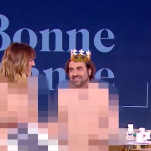 Daphné Bürki et ses chroniqueurs de "Je t'aime etc..." nus dans l'émission du 6 janvier 2020, sur France 2