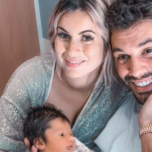 Carla Moreau et Kevin Guedj des "Marseillais" avec leur fille Ruby, Instagram, photo du 16 octobre 2019