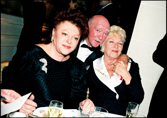 Régine, Eddie Barclay et Line Renaud en 1995