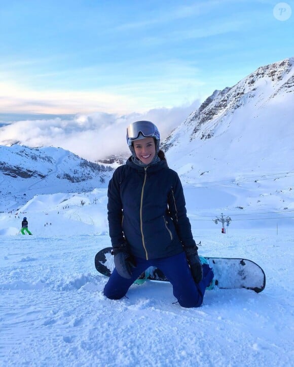 Marine Lorphelin souriante au ski, le 21 décembre 2019