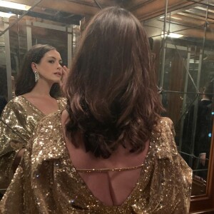 Anne Hathaway, jeune maman de retour aux Critics Choice Awards à Santa Monica, Los Angeles, le 12 janvier 2020. Ici sur Instagram. 