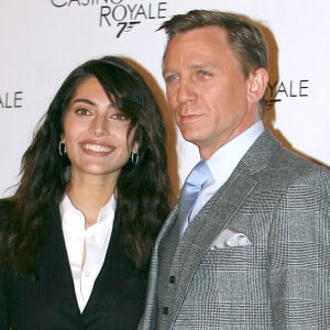 Caterina Murino-Daniel Craig font la promotion du film "Casino Royale" à Rome, le 14 décembre 2006.
