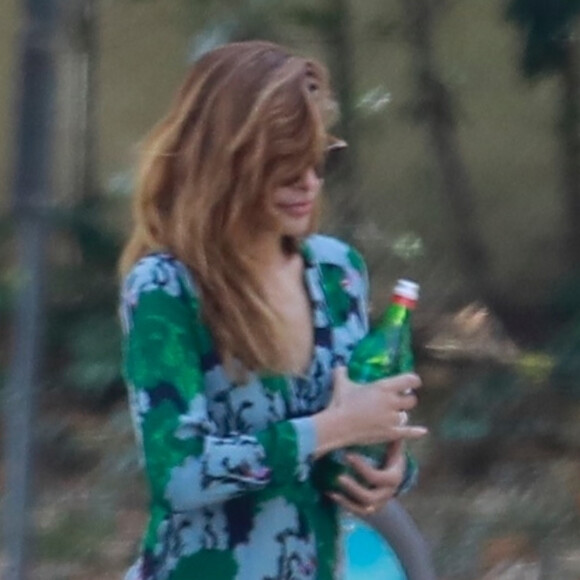 Exclusif - Eva Mendes se rend à une fête d'anniversaire de ses enfants à Glendale le 4 janvier 2020.