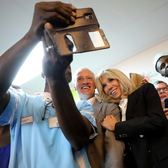 Brigitte Macron (Présidente de la Fondation Hôpitaux de Paris-Hôpitaux de France), Didier Deschamps, parrain de l'opération Pièces Jaunes 2020 lors du lancement de la 31ème édition de l'opération Pièce Jaunes au Centre Hospitalier Régional d'Orléans le 8 janvier 2020. © Dominique Jacovides / Bestimage