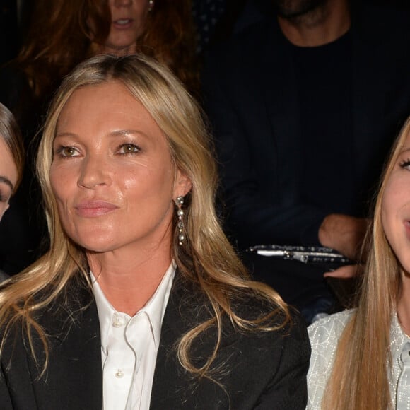 Cara Delevingne, Kate Moss, Lila Grace Moss-Hack - Front row du défilé de mode Homme automne-hiver 2020/2021 " Dior Homme " lors de la fashion week à Paris. Le 17 janvier 2020 © Veeren - Christophe Clovis / Bestimage