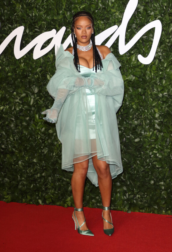 Rihanna à la soirée The Fashion Awards au Royal Albert Hall à Londres, le 2 décembre 2019 © Keith Mayhew/SOPA Images via Zuma/Bestimage02/12/2019 - Londres