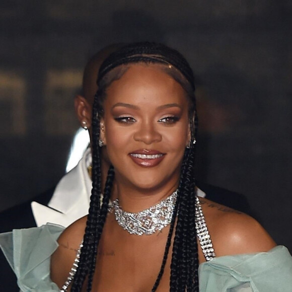 Rihanna - Arrivée des people à la soirée des "Fashion Awards 2019" au Royal Albert Hall à Londres, le 2 décembre 2019.