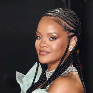 Rihanna - Arrivée des people à la soirée des "Fashion Awards 2019" au Royal Albert Hall à Londres, le 2 décembre 2019.