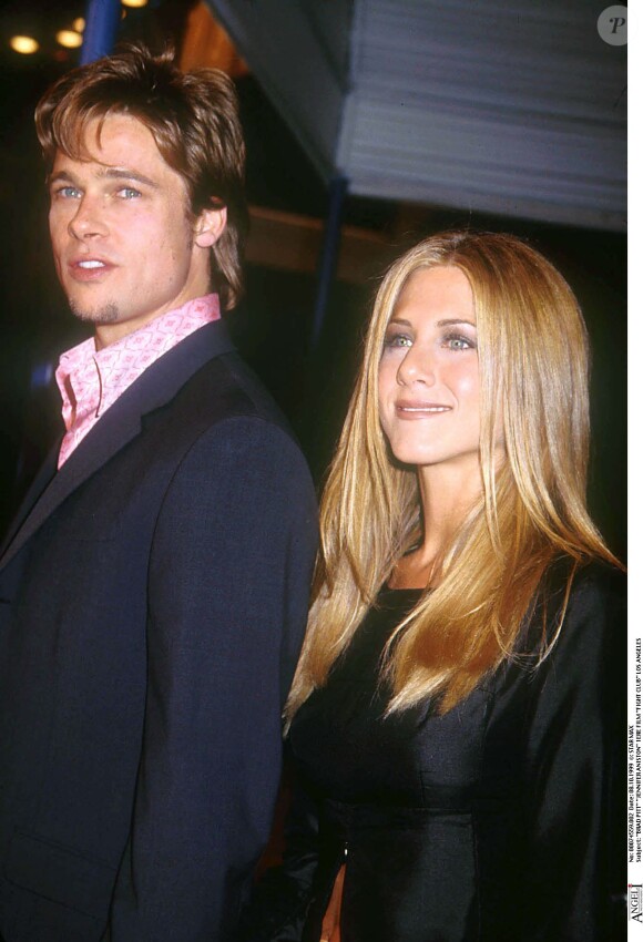 Brad Pitt et Jennifer Aniston- Première de "Fight Club" à Los Angeles, le 8 octobre 1999. 