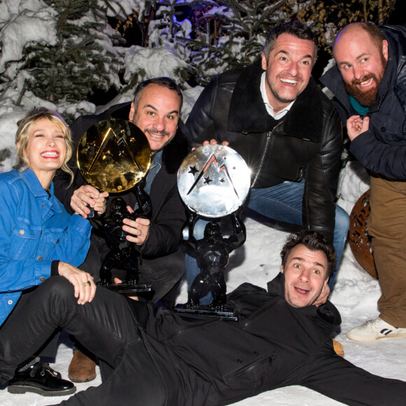 Michaël Youn (Grand Prix OCS et Prix Globes de la presse pour "Divorce Club"), Caroline Anglade (enceinte), François-Xavier Demaison, Arnaud Ducret, Marc Riso (Prix du court-métrage pour "Partage") dans la press room du 23ème festival international du film de comédie de l'Alpe d'Huez, le 18 janvier 2020. © Cyril Moreau/Bestimage