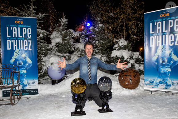 Michaël Youn (Grand Prix OCS et Prix Globes de la presse pour "Divorce Club") dans la press room du 23ème festival international du film de comédie de l'Alpe d'Huez, le 18 janvier 2020. © Cyril Moreau/Bestimage