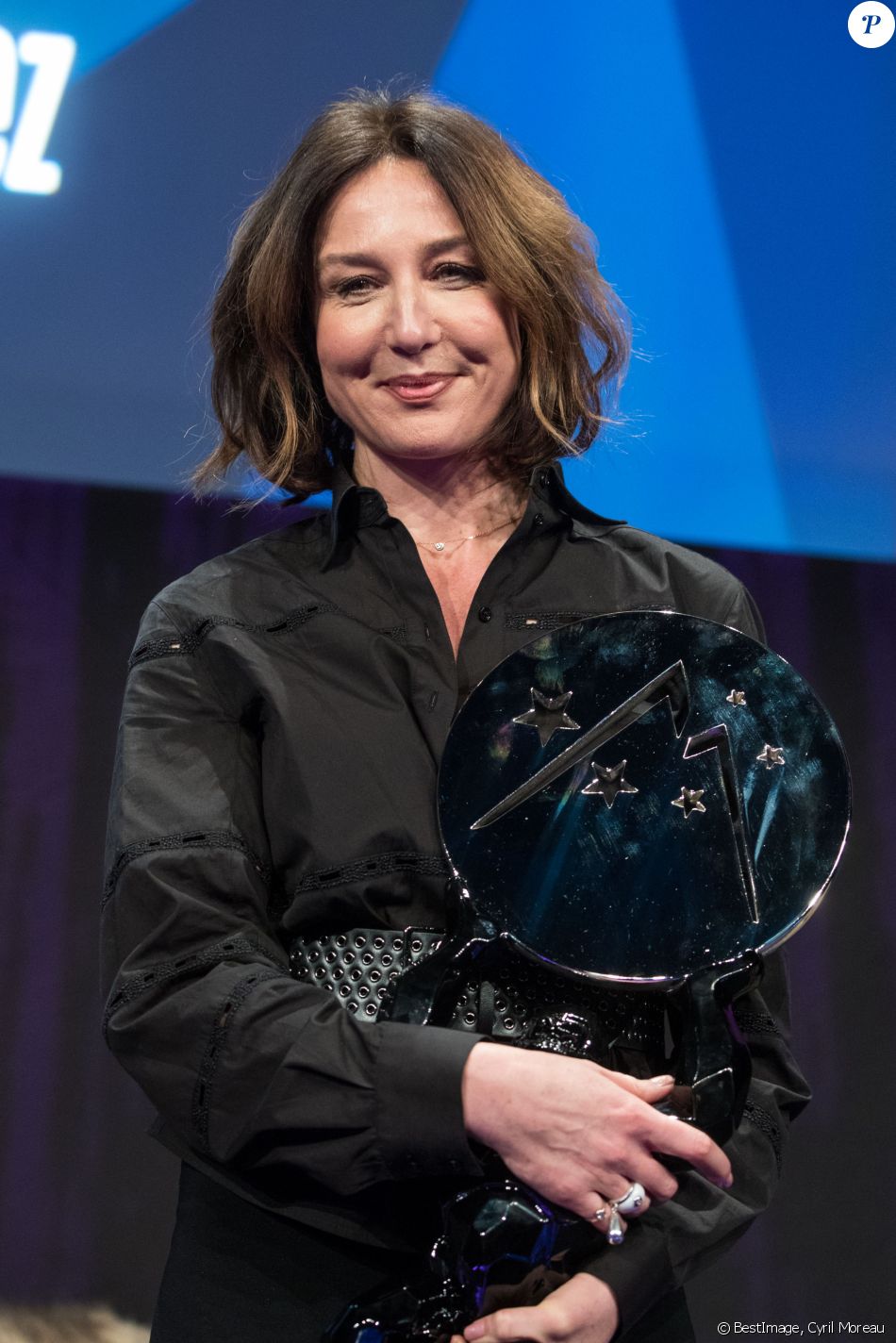 Elsa Zylberstein (Prix d'interprétation féminine pour Tout Nous Sourit