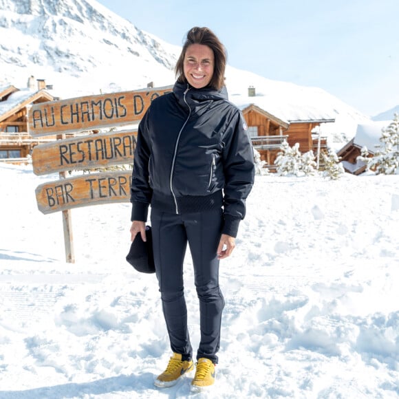 Photocall avec Alessandra Sublet, maitresse de cérémonie du 23ème festival international du film de comédie de l'Alpe d'Huez, le 18 janvier 2020. © Cyril Moreau/Bestimage