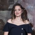 Marion Cotillard lors du photocall du défilé Chanel Métiers d'Art 2019 / 2020 au Grand Palais à Paris le 4 décembre 2019 © Olivier Borde / Bestimag