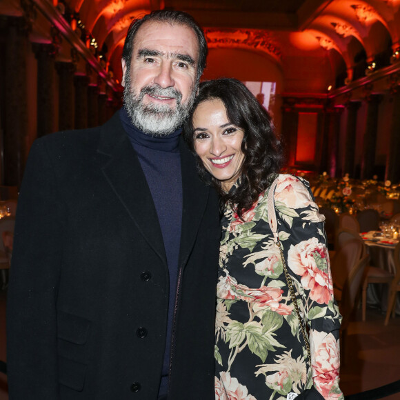 Eric Cantona et sa femme Rachida Brakni lors de la soirée de gala de la 18ème édition du "Dîner de la mode du Sidaction" au Pavillon Cambon Capucines - Potel et Chabot à Paris, France, le 23 janvier 2020. © Olivier Borde/Bestimage
