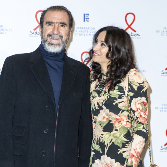 Eric Cantona et sa femme Rachida Brakni lors du photocall de la 18ème édition du "Dîner de la mode du Sidaction" au Pavillon Cambon Capucines - Potel et Chabot à Paris, France, le 23 janvier 2020. © Olivier Borde/Bestimage