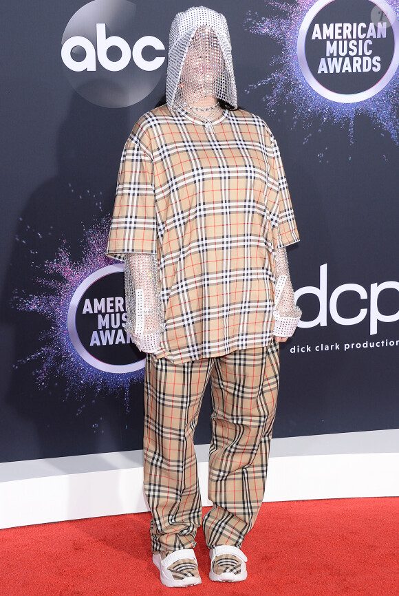 Billie Eilish à la 47ème soirée annuelle des American Music Awards au théâtre Microsoft à Los Angeles, le 24 novembre 2019.