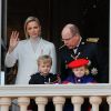La princesse Charlène de Monaco, le prince Albert II de Monaco, le prince Jacques et la princesse Gabriella - La famille princière de Monaco au balcon du palais lors de la Fête nationale monégasque à Monaco. Le 19 novembre 2019 © Claudia Albuquerque / Bestimage