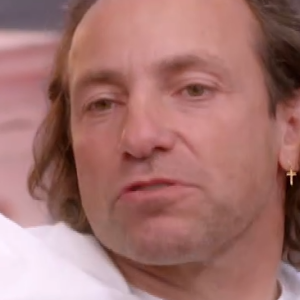 Philippe Candeloro parle du cancer de son papa dans "Stars à nu", le 31 janvier 2020, sur TF1