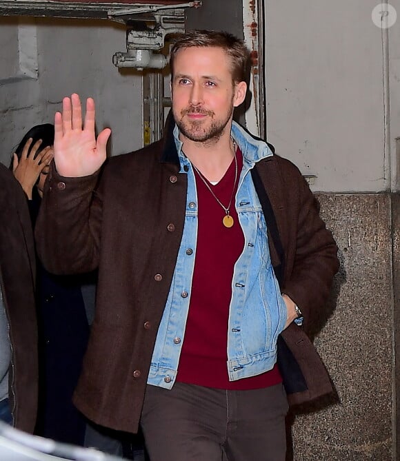 Ryan Gosling is Joined by Eva Mendes Lookalike as he Steps out in NYC on december 14, 2018. Photo by Splash News/ABACAPFRESS.COM 