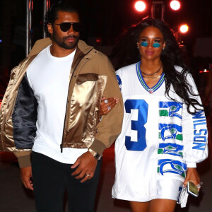 Exclusif - Ciara (enceinte) et son mari Russell Wilson quittent une soirée à Miami le 1er février 2020.