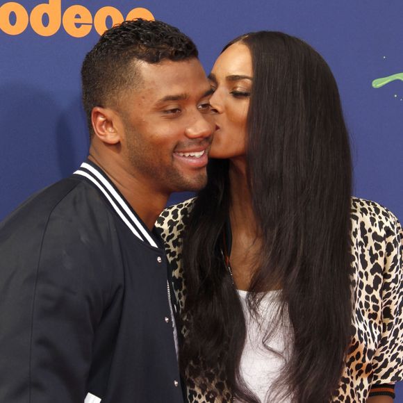 Ciara et son compagnon Russell Wilson - People au "Nickelodeon Kid's Choice Sports Awards" à Westwood. Le 16 juillet 2015.