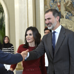 Le roi Felipe VI et la reine Letizia d'Espagne recevaient les équipes espagnoles championne d'Europe et vice-championne d'Europe de water-polo, de retour de l'Euro à Budapest, au palais de la Zarzuela à Madrid le 31 janvier 2020.
