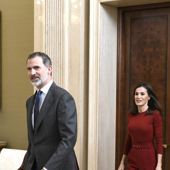 Le roi Felipe VI et la reine Letizia d'Espagne recevaient les équipes espagnoles championne d'Europe et vice-championne d'Europe de water-polo, de retour de l'Euro à Budapest, au palais de la Zarzuela à Madrid le 31 janvier 2020.