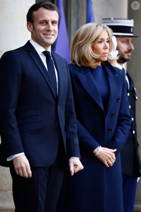 Le président Emmanuel Macron, la première dame Brigitte Macron au palais de l'Elysée à Paris le 10 janvier 2020. © Hamilton / Pool / Bestimage