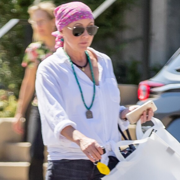 Exclusif - Shannen Doherty et sa mère Rosa sont allées faire du shopping à Malibu, le 26 juillet 2016.