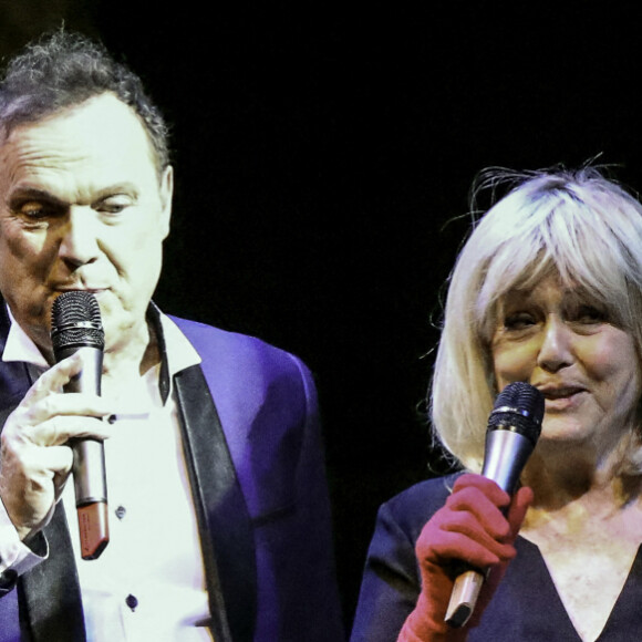 Julien Lepers et Mylène Demongeot lors de la cérémonie de clôture du 4e Festival de Comédie de Liège. Le 9 novembre 2019. @Philippe Bourguet/BePress/ABACAPRESS.COM
