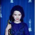  Anna Paquin- Cérémonie des Oscars 1994 pour le meilleur second rôle féminin "La leçon de piano", le 21 mars 1994 à Los Angeles. 