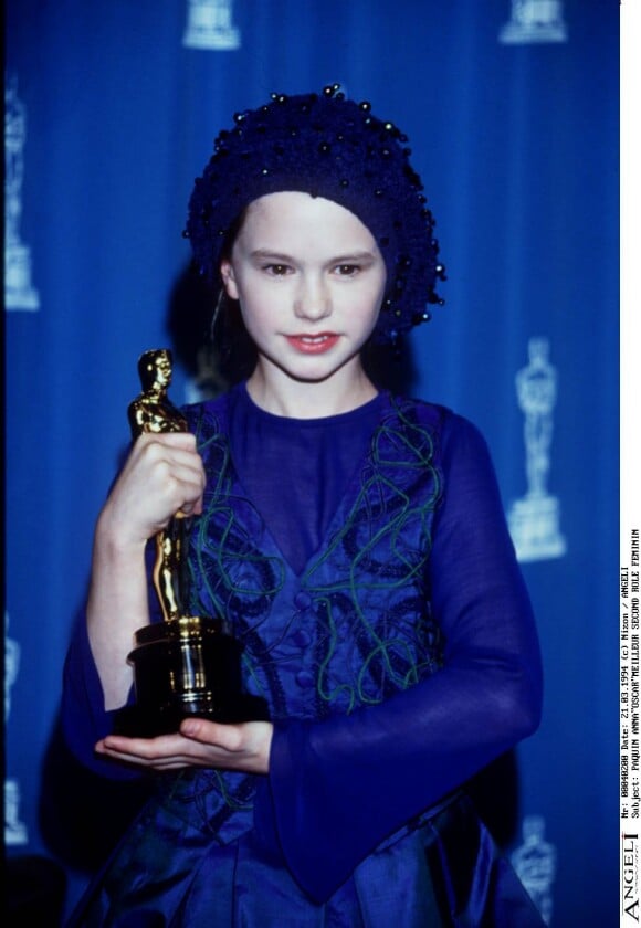 Anna Paquin- Cérémonie des Oscars 1994 pour le meilleur second rôle féminin "La leçon de piano", le 21 mars 1994 à Los Angeles.