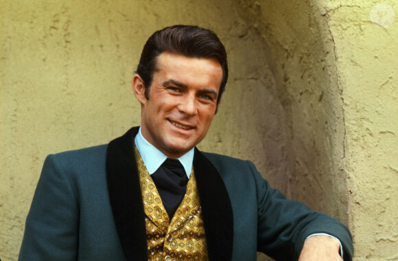 Robert Conrad lors du tournage des "Mystères de l'Ouest" en 1965. © JLPPA/Bestimage