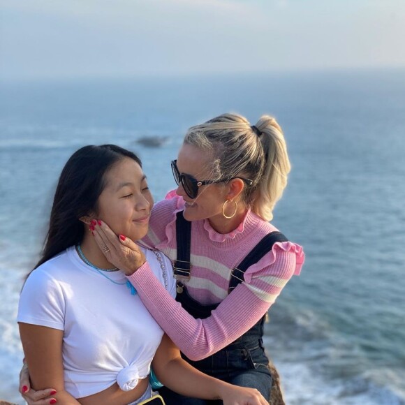 Laeticia Hallyday et sa fille Jade sur Instagram, le 9 février 2020.