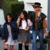 Exclusif - Laeticia Hallyday et ses filles Jade et Joy font du shopping à Santa Monica le 17 janvier 2020.