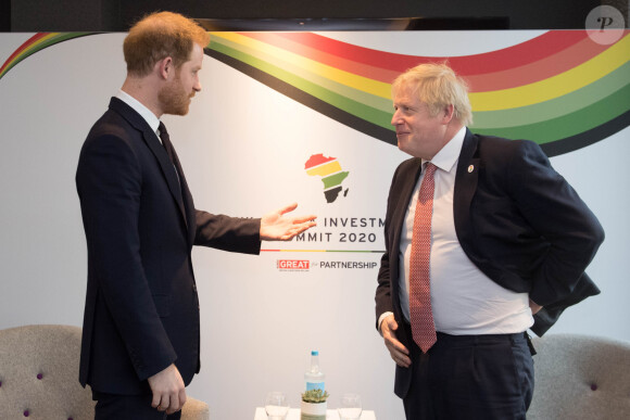 Le prince Harry, duc de Sussex et Boris Johnson - Sommet Royaume-Uni-Afrique sur les investissements à l'hôtel Intercontinental à Londres, le 20 janvier 2020.