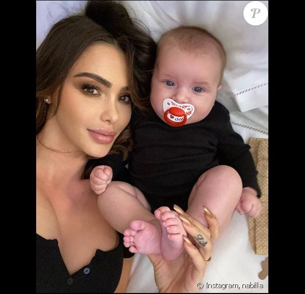 Nabilla Maman Flippee Son Fils Milann Surveille De Tres Pres Purepeople