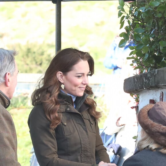 Kate Middleton, duchesse de Cambridge, lors d'une visite à The Ark Open Farm à Newtownards, Irlande, le 12 février 2020.