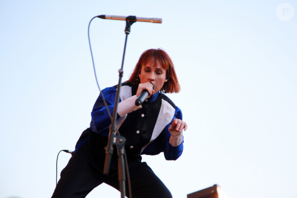 La chanteuse Suzane en concert sur le parvis de l'Hôtel de Ville de Paris, lors du Festival Fnac Live 2019. Le 3 juillet 2019 © Céline Bonnarde / Bestimage