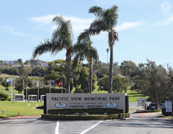 Exclusif - Illustrations de la tombe de Kobe Bryant et de sa fille Gianna au cimetière de Pacific View Memorial Park à Corona Del Mar à Newport Beach le 14 février 2020.