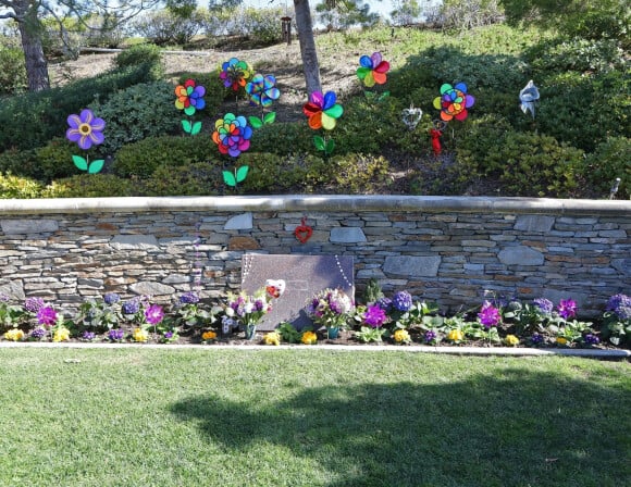 Exclusif - Illustrations de la tombe de Kobe Bryant et de sa fille Gianna au cimetière de Pacific View Memorial Park à Corona Del Mar à Newport Beach le 14 février 2020.