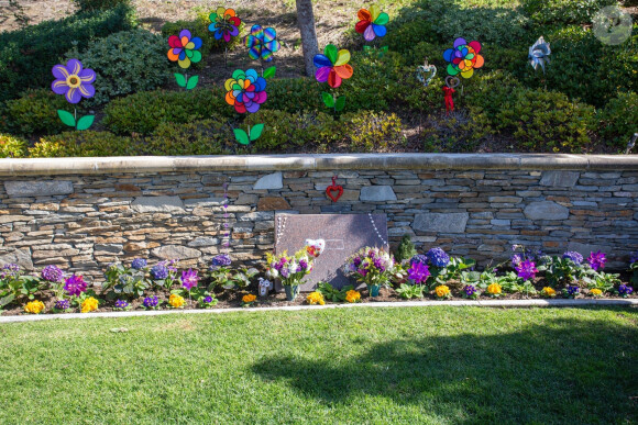 Exclusif - Illustrations de la tombe de Kobe Bryant et de sa fille Gianna au cimetière de Pacific View Memorial Park à Corona Del Mar à Newport Beach le 14 février 2020.