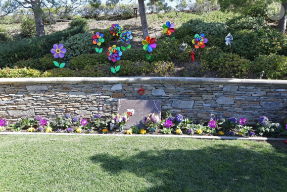 Exclusif - Illustrations de la tombe de Kobe Bryant et de sa fille Gianna au cimetière de Pacific View Memorial Park à Corona Del Mar à Newport Beach le 14 février 2020.