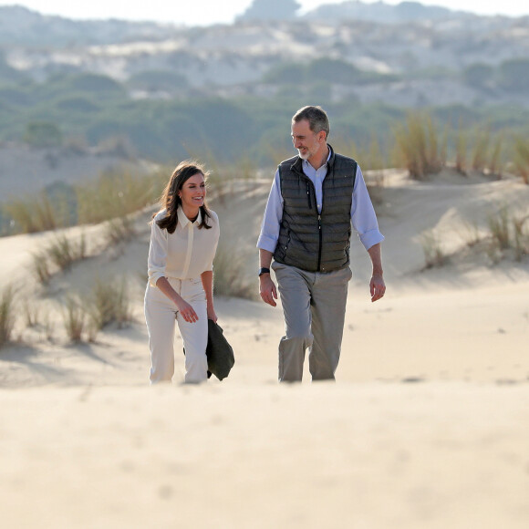 Le roi Felipe VI et la reine Letizia d'Espagne, visitent le parc national "Donana Park" à l'occasion de son 50 ème anniversaire à Almonte, le 14 février 2020.